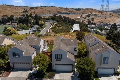 421 Jade Cir, Vallejo, CA 94590 photo 2