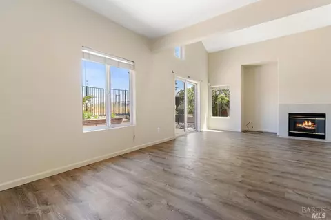 421 Jade Cir, Vallejo, CA 94590 photo 9