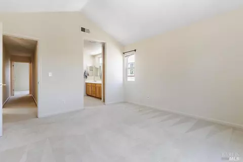 421 Jade Cir, Vallejo, CA 94590 photo 23
