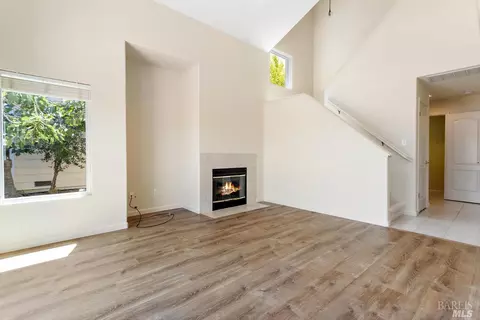 421 Jade Cir, Vallejo, CA 94590 photo 11