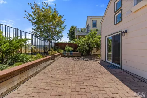 421 Jade Cir, Vallejo, CA 94590 photo 37