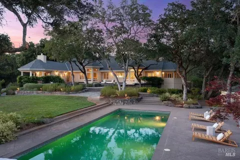 6267 Dry Creek Rd, Healdsburg, CA 95448