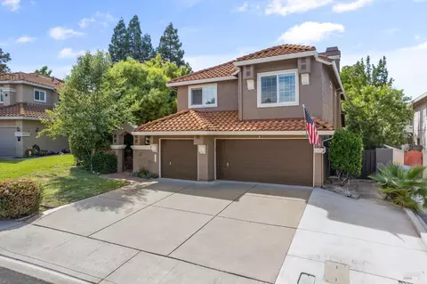243 Shadowhawk Ct, Vacaville, CA 95688 photo 4