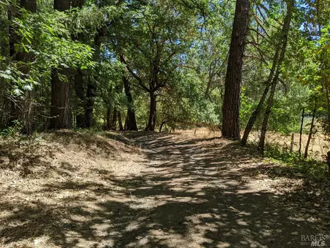 20990 Baechtel Rd, Willits, CA 95490