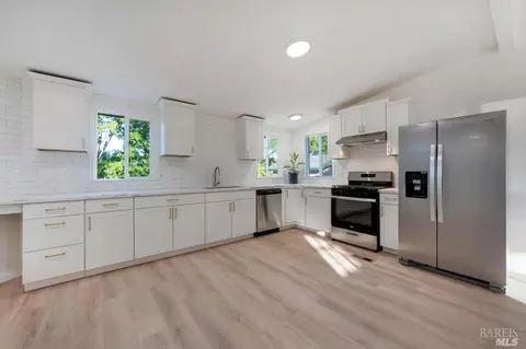 18259 Cottonwood Ave, Sonoma, CA 95476