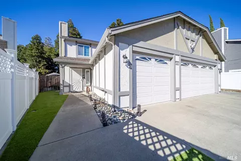 624 Catalina Ct, Vacaville, CA 95687