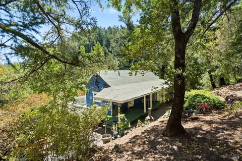 35 E Cintura Ave, Lagunitas, CA 94938