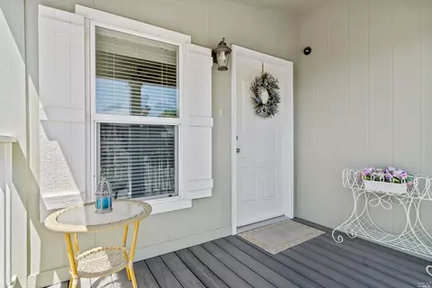 8153 Willow St, Windsor, CA 95492 photo 4