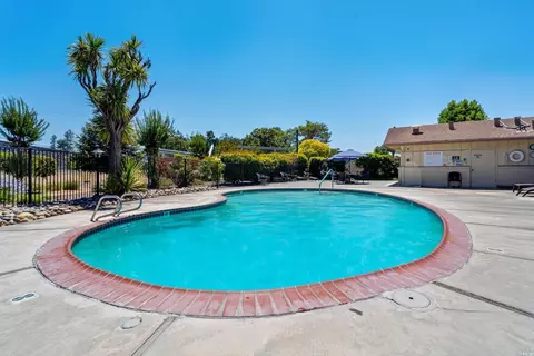 8153 Willow St, Windsor, CA 95492 photo 21