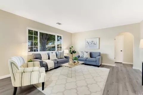 1001 E Tennessee Ct, Fairfield, CA 94533 photo 9
