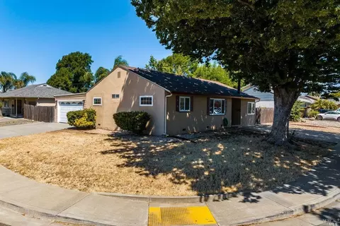 1001 E Tennessee Ct, Fairfield, CA 94533