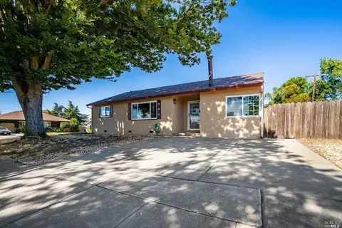 1001 E Tennessee Ct, Fairfield, CA 94533 photo 3