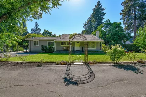 2017 W F St, Napa, CA 94558