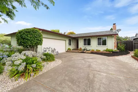 5029 Mccloskey Ct, Santa Rosa, CA 95409
