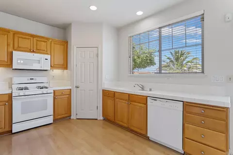 4526 Stevie Ct, Vallejo, CA 94591 photo 13