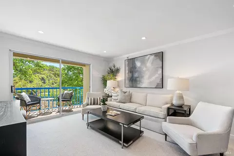 100 Thorndale Dr #137, San Rafael, CA 94903