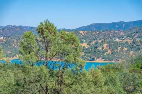 253 Sugarloaf Dr, Napa, CA 94558 photo 2