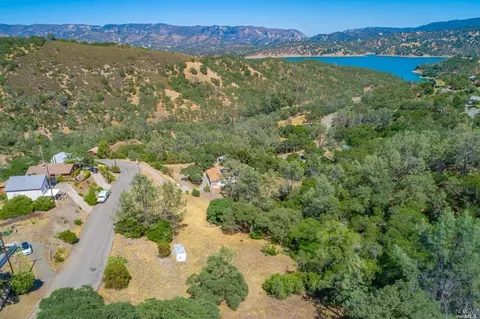 253 Sugarloaf Dr, Napa, CA 94558