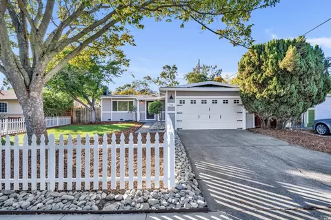 748 Nightingale Dr, Fairfield, CA 94533 photo 1