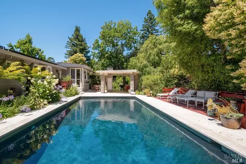 7 Dutch Valley Ln, San Anselmo, CA 94960