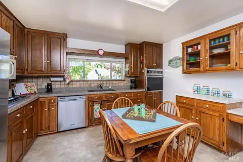 17615 Johnson Ave, Sonoma, CA 95476 photo 32