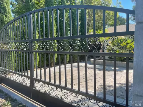 1701 Adams St, Ukiah, CA 95482