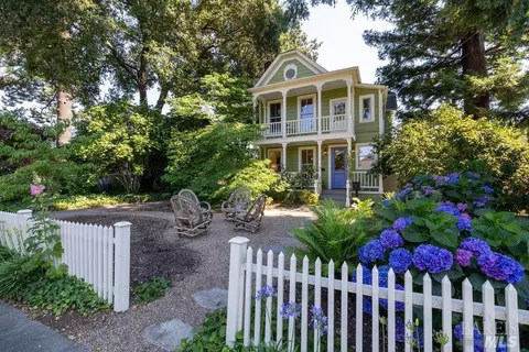 424 Haydon St, Healdsburg, CA 95448