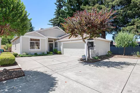6519 Pine Valley Dr, Santa Rosa, CA 95409