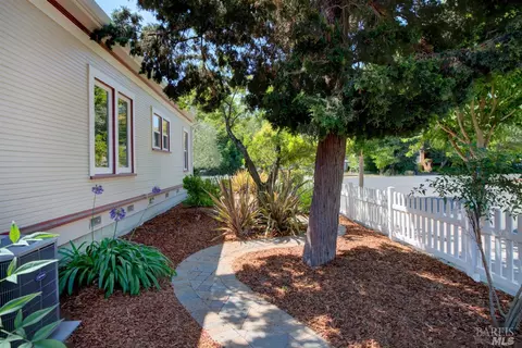 1342 A St, Napa, CA 94559 photo 34