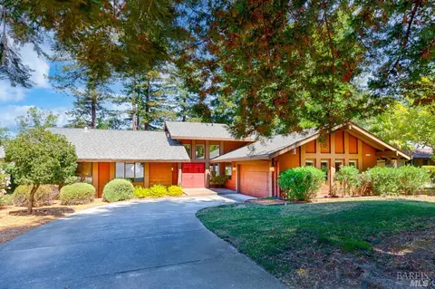 608 Canyon Oak Ct, Santa Rosa, CA 95409