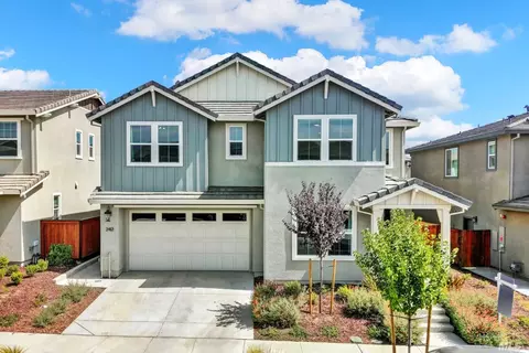 2412 Azure Pl, Fairfield, CA 94533