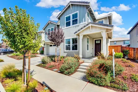 2412 Azure Pl, Fairfield, CA 94533 photo 5