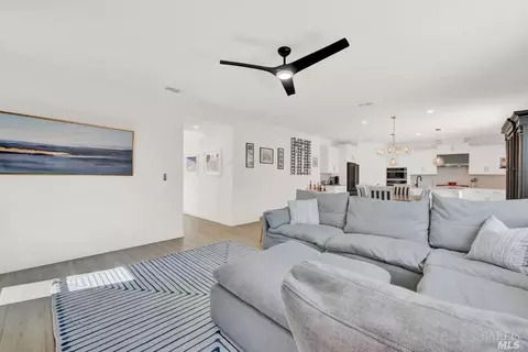 2412 Azure Pl, Fairfield, CA 94533 photo 13