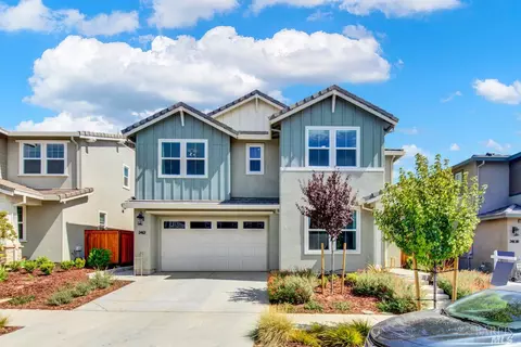 2412 Azure Pl, Fairfield, CA 94533 photo 4