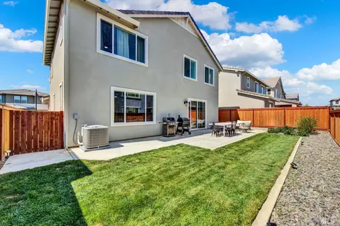 2412 Azure Pl, Fairfield, CA 94533 photo 76