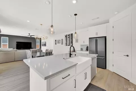 2412 Azure Pl, Fairfield, CA 94533 photo 22