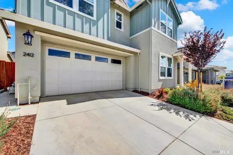2412 Azure Pl, Fairfield, CA 94533 photo 6