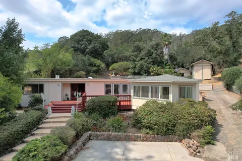 368 School Rd, Novato, CA 94945
