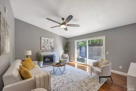 2368 Donna Maria Way, Santa Rosa, CA 95401