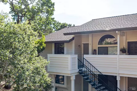 79 Village Cir, San Rafael, CA 94903