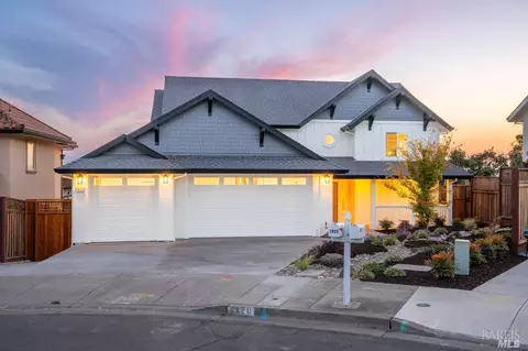 1920 Fountainview Cir, Santa Rosa, CA 95403