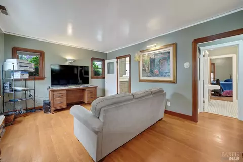 531 Kentucky St, Vallejo, CA 94590 photo 6