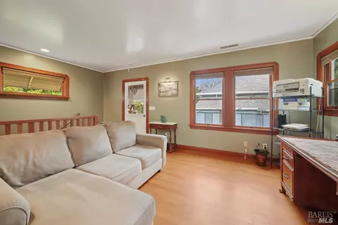 531 Kentucky St, Vallejo, CA 94590 photo 4