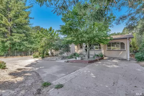 5128 Mcfarlane Rd, Sebastopol, CA 95472 photo 3