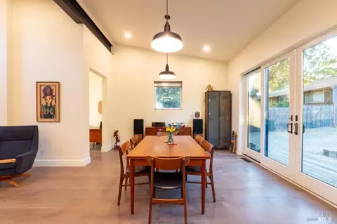 601 W School St, Cotati, CA 94931 photo 18