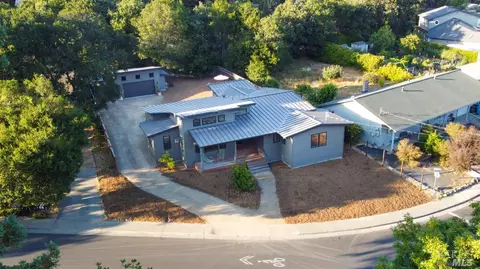 601 W School St, Cotati, CA 94931 photo 5