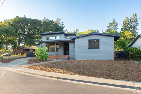 601 W School St, Cotati, CA 94931 photo 8
