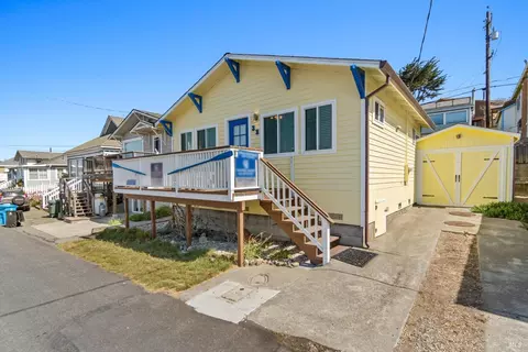 32 Park Ave, Dillon Beach, CA 94929