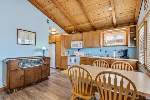 32 Park Ave, Dillon Beach, CA 94929 photo 8