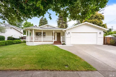 2404 Maclean St, Napa, CA 94558